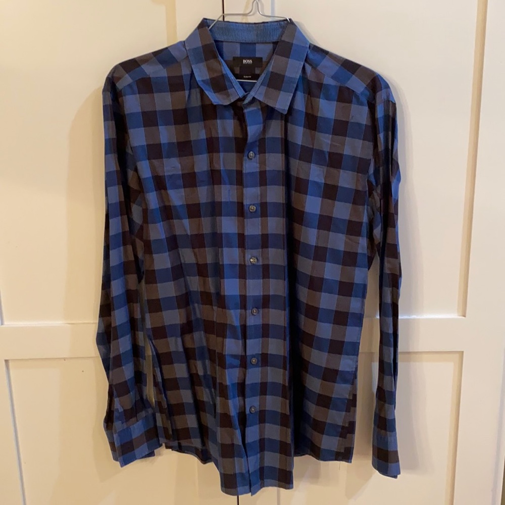 Men’s Hugo Boss Plaid dress shirt